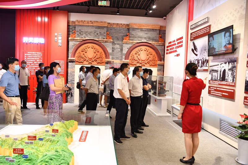 西安碑林博物馆参观学习陕西庆祝建党100周年展(图3)